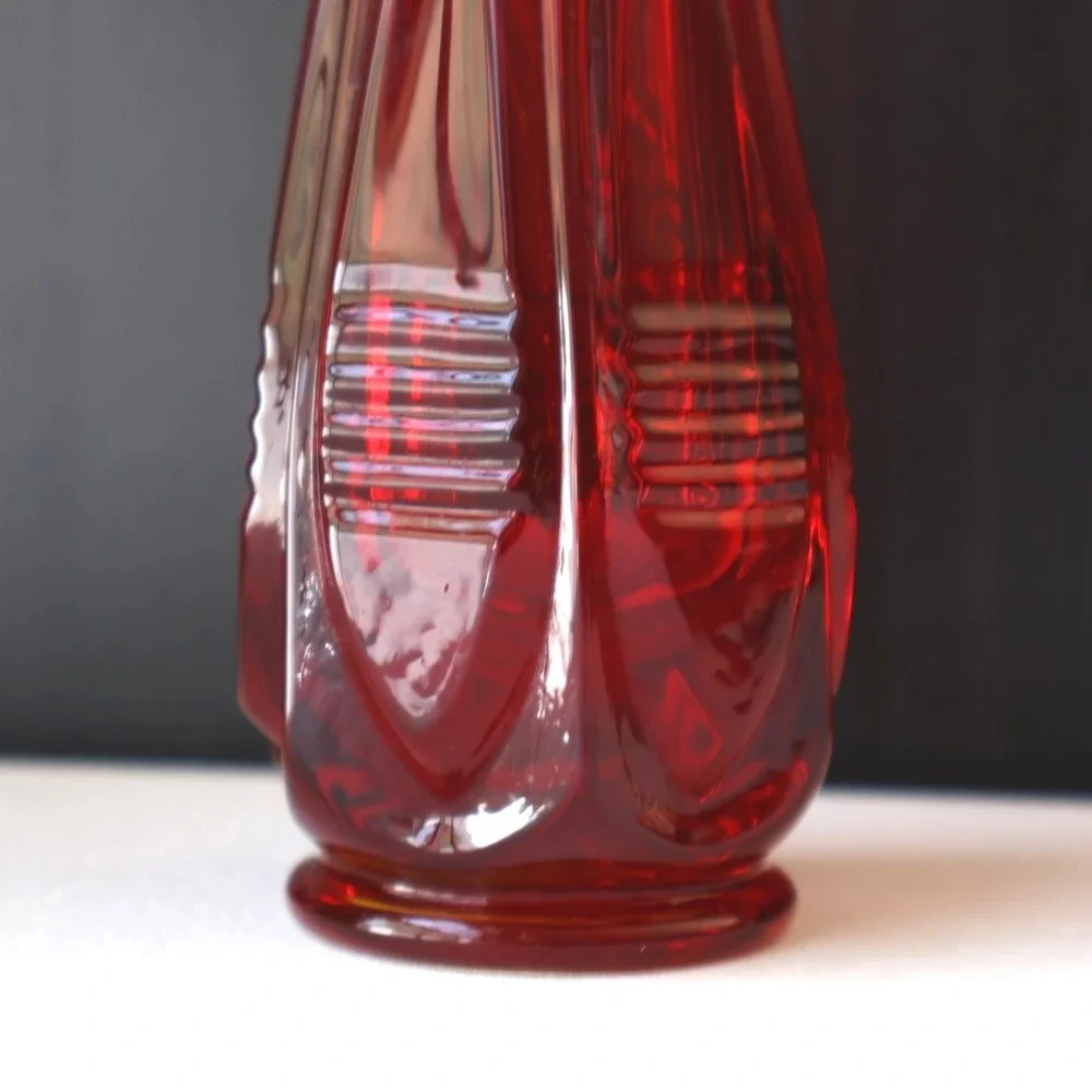 Vintage Red UV Reactive Art Glass Bud Vase Ruffled Rim MCM 9.25